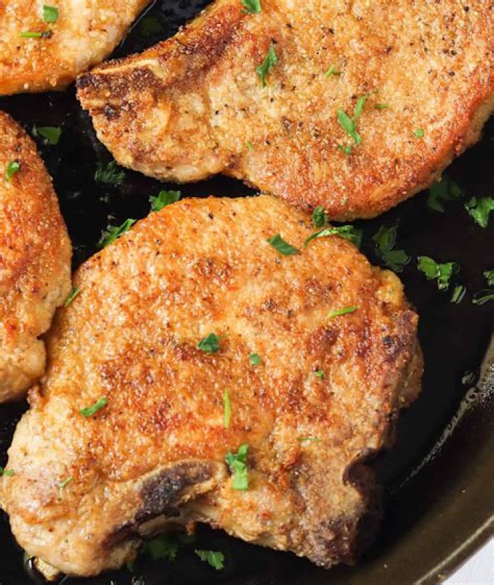 How do you keep fried pork chops from drying out?