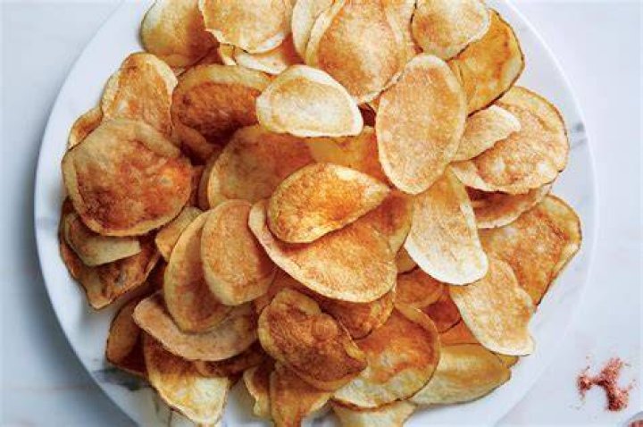 How do you make chips stay crispy?