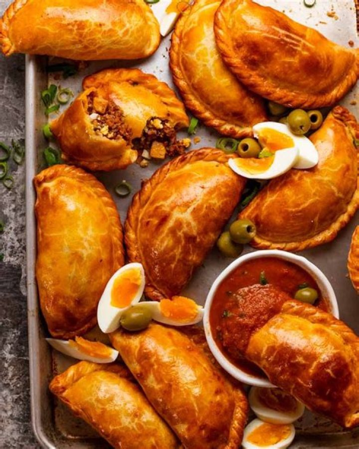How do you make empanadas?