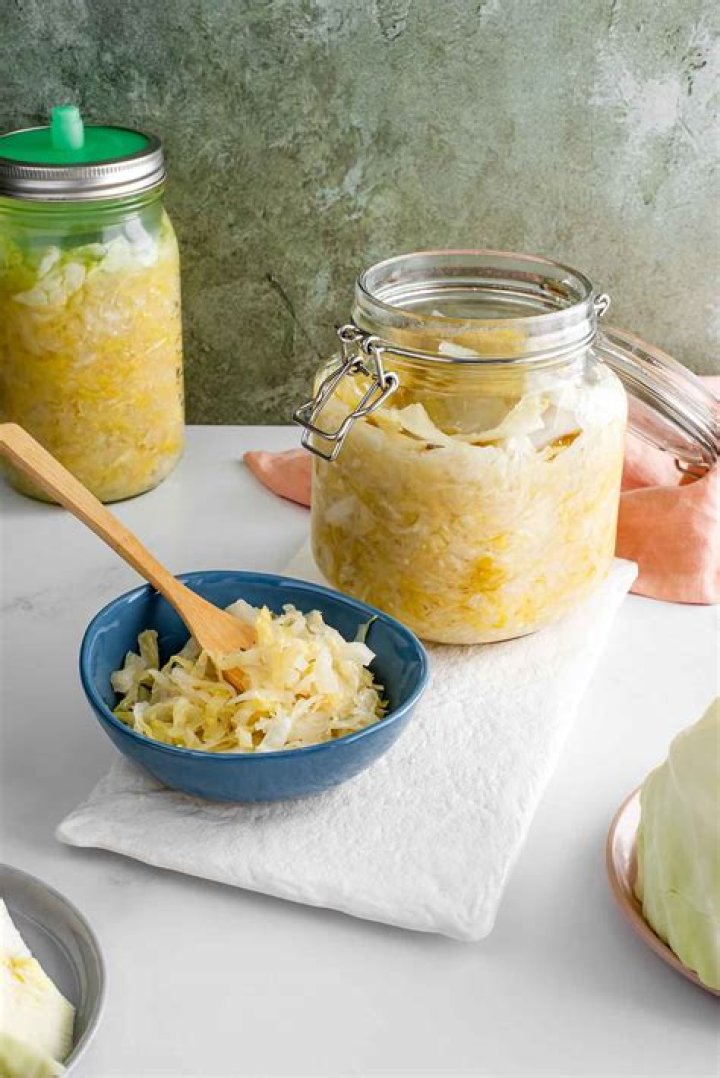 How do you make sauerkraut step by step?