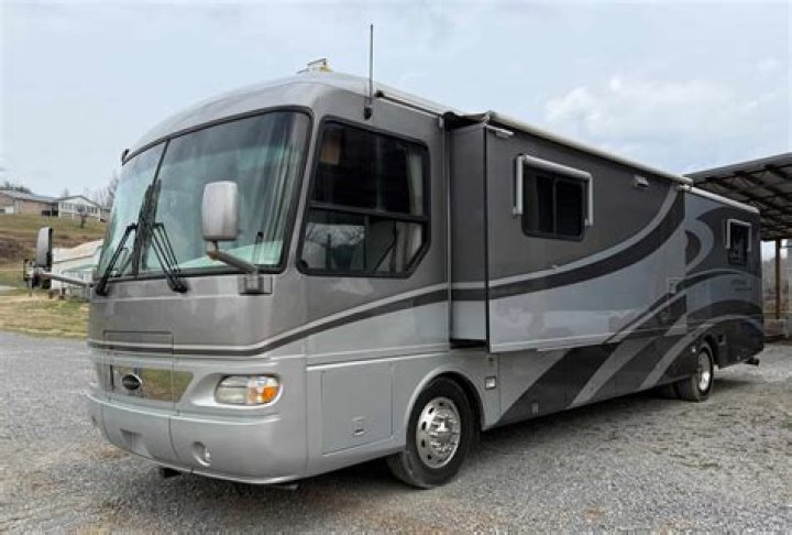 How much is a 2002 Airstream worth?