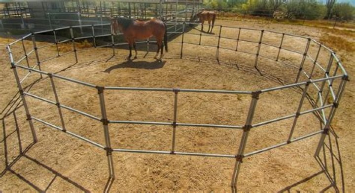 What is a horse corral