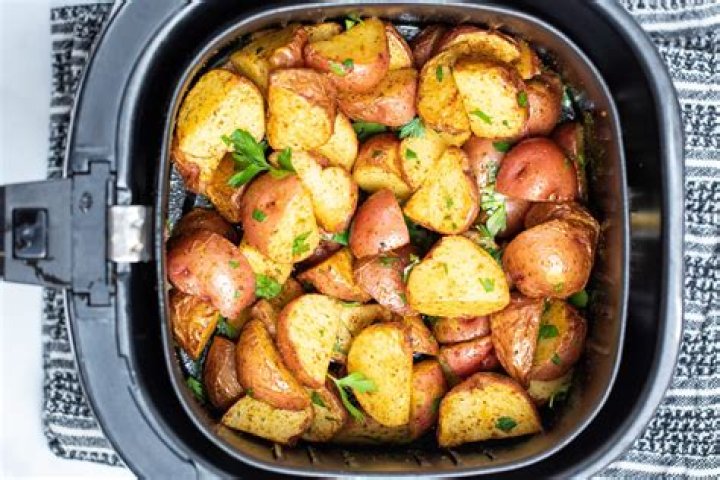 Will cut red potatoes turn brown?